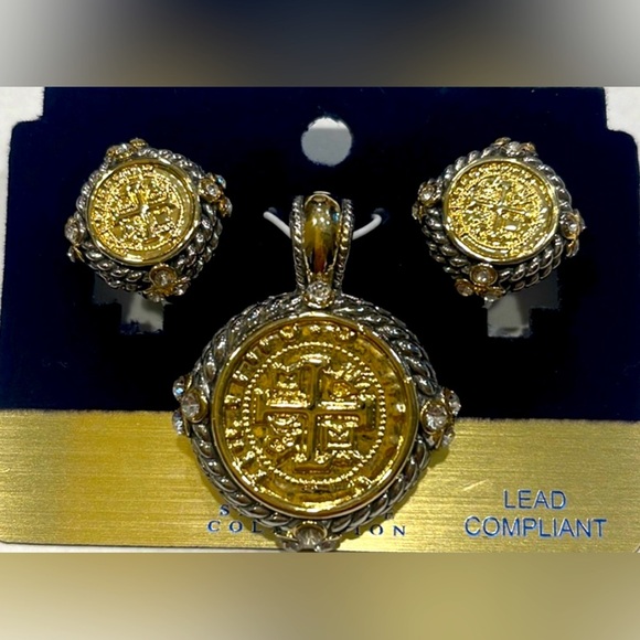 Mx Signature collection Pendent with earrings - Picture 1 of 3